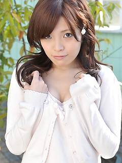 mature model Yurika Goto